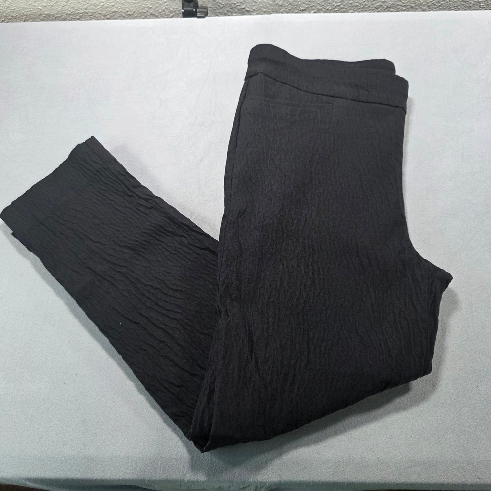 Chicos Travelers Black Crinkle Textured Pull On Pants Slim Leg Women 1.5P (10/M)